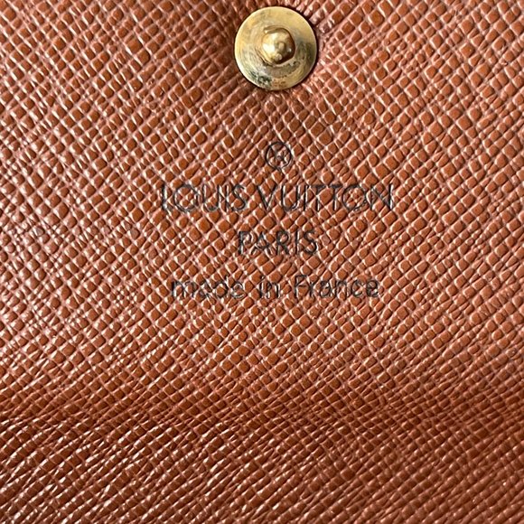 LOUIS VUITTION Vintage Authentic Monogram Sarah Long Wallet - Picture 4 of 8